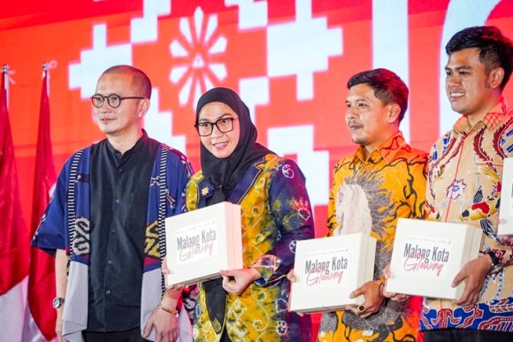 Banjarbaru Unjuk Gigi di ICCF 2025, Wali Kota Lisa Paparkan Visi Aero City Sebagai Wajah Baru Kota Kreatif
