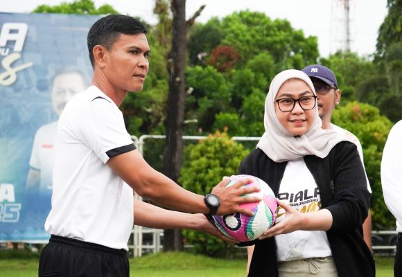 Kick Off! Turnamen Sepak Bola U-40 se-Kota Banjarbaru