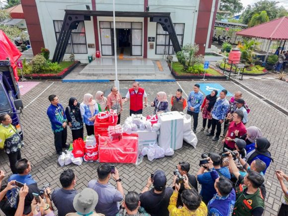 Sinergi Pusat dan Daerah, Kemensos RI Ringankan Beban Korban Banjir Banjarbaru