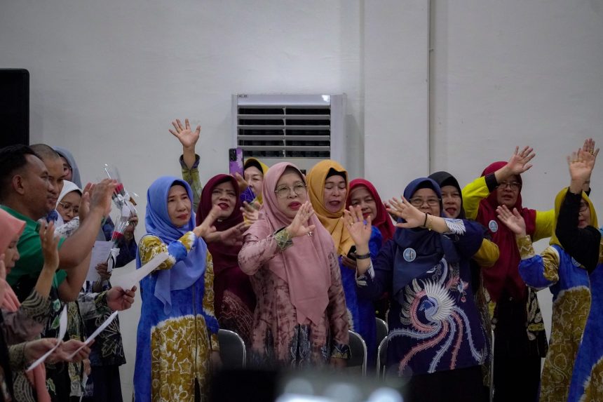 Edit-7 46 Pendidik dan Tenaga Kependidikan di Banjarbaru Resmi Purna Tugas