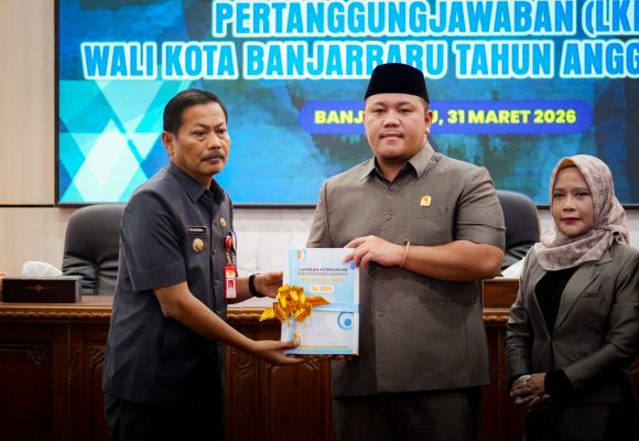 DPRD Banjarbaru Gelar Rapat Paripurna Penyampaian LKPJ Wali Kota Tahun Anggaran 2025