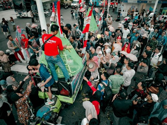 Meriahkan Hari Jadi ke-27, Pemko Banjarbaru Gelar Gerakan Pangan Murah dan Bagikan Sayuran Gratis