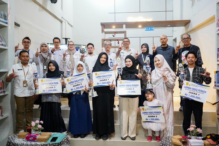 Banyak Talenta Kreatif, Darpusda Banjarbaru Wadahi Jawara Puisi dan Video Literasi di Kafe WAKA7