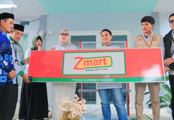 BAZNAS Banjarbaru Gaspol Perkuat Ekonomi Rakyat, Wali Kota Lisa Serahkan Bantuan Warung “ZMART” 2026