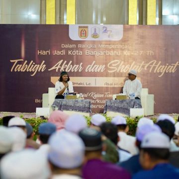 Banjarbaru Tenggelam Dalam Zikir dan Doa, Tabligh Akbar Hanan Attaki Warnai Hari Jadi ke-27