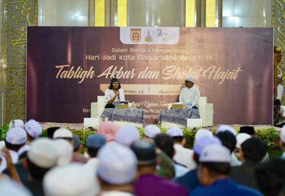 Banjarbaru Tenggelam Dalam Zikir dan Doa, Tabligh Akbar Hanan Attaki Warnai Hari Jadi ke-27
