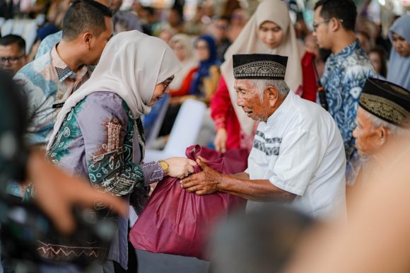 Wali Kota Banjarbaru Buka Expo dan Job Fair 2026, Sediakan 1.553 Lowongan dan Salurkan 550 Paket Sembako