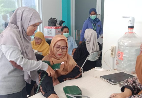 Dinkes Banjarbaru Fasilitasi Vaksinasi Calon Jemaah Haji, Pastikan dalam Kondisi Sehat
