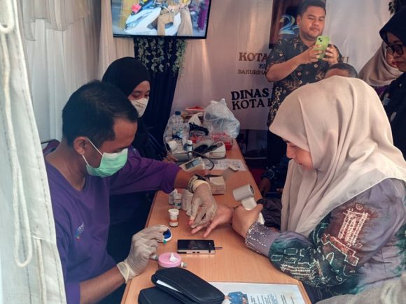Semarak Hari Jadi Kota Banjarbaru, Dinkes Hadirkan Layanan Cek Kesehatan Gratis di Area Ekspo