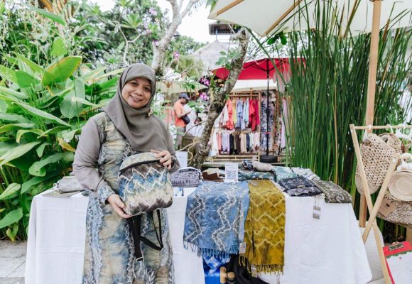 SBK Sasirangan Banjarbaru Banggakan Kalsel di Ajang Women Ecopreneurs Market Day Bali