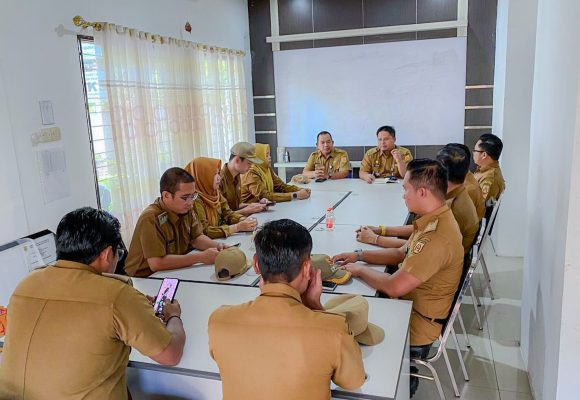 Camat Banjarbaru Utara Gaspol Jalankan Arahan Wali Kota Lisa, Keluhan Warga Dipantau Setiap Hari