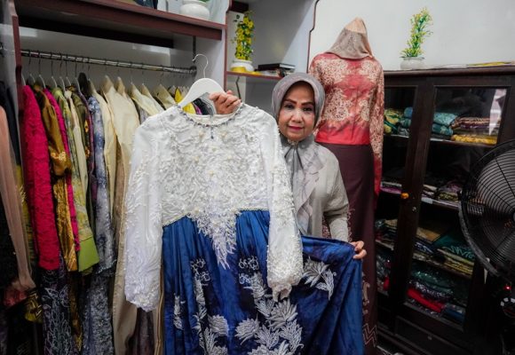 UMKM Dara Bungas Sasirangan Hadirkan Motif Eksklusif “1 Kain 1 Motif”