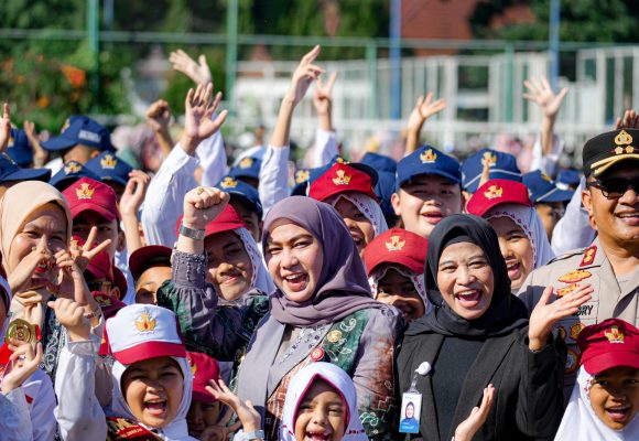 Hardiknas 2026 di Banjarbaru: Mewujudkan Pendidikan Berkualitas Melalui Digitalisasi dan Budaya ASRI