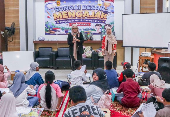 Mengubah Wajah Birokrasi: Kelurahan Sungai Besar Banjarbaru Gelar Bimbingan Belajar Gratis untuk Siswa SD