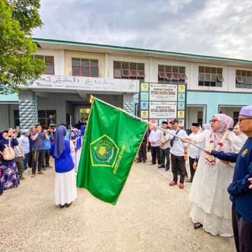 Wali Kota Lisa Gaungkan Hijrah Digital, Ribuan Santri Semarakkan Pawai 1 Muharram di Cempaka