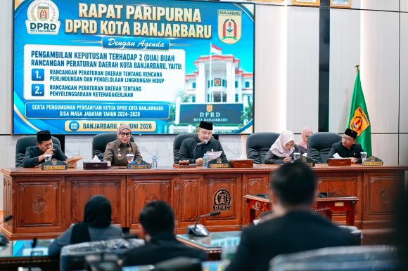 Rapat Paripurna DPRD:  Payung Hukum untuk Lingkungan dan Tenaga Kerja