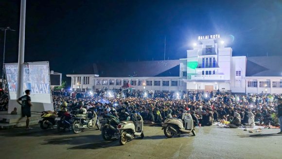 Murdjani Bergemuruh! Ribuan Warga Larut dalam Pesta Final Piala Dunia 2026