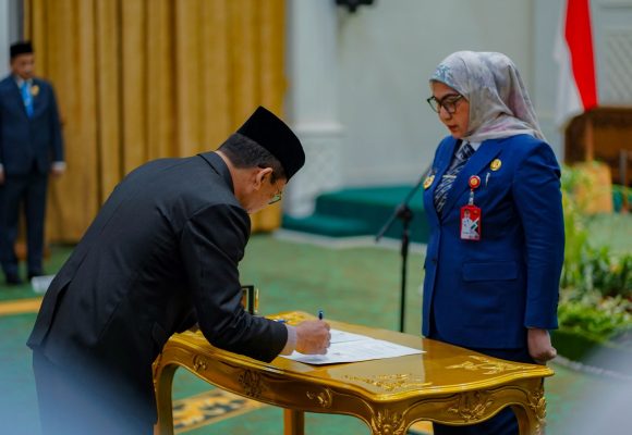 Rotasi Birokrasi Banjarbaru: 91 Pejabat Resmi Emban Amanah Baru