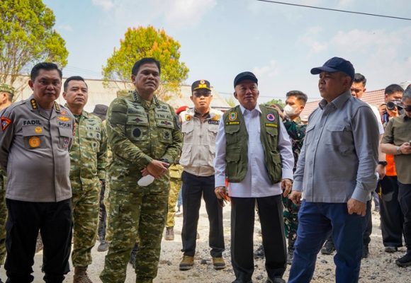 Instruksi Prabowo Gerak Cepat, KSAL Turun Langsung Pastikan Karhutla Banjarbaru Terkendali
