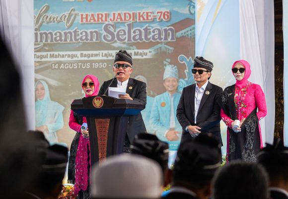 Semarak Hari Jadi ke-76 Kalsel, Wali Kota Lisa Hadiri Puncak Peringatan di Banjarbaru