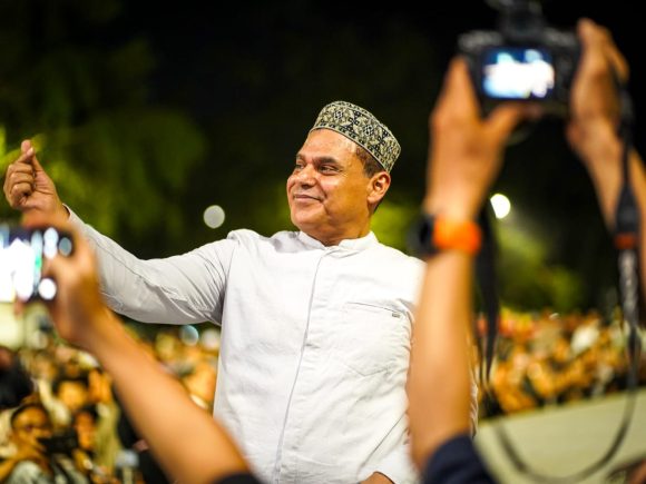 Gema Sholawat Haddad Alwi Meriahkan HUT RI di Banjarbaru