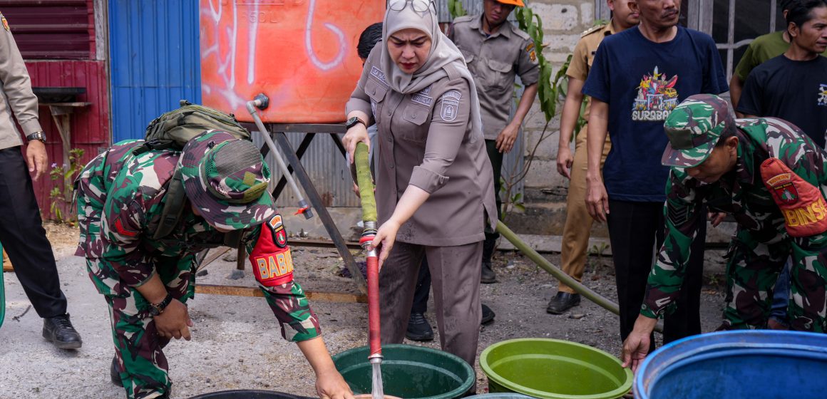 BJBTV-4 Tanggap Dampak Kekeringan, Pemko Banjarbaru Salurkan Lima Tangki Air Bersih