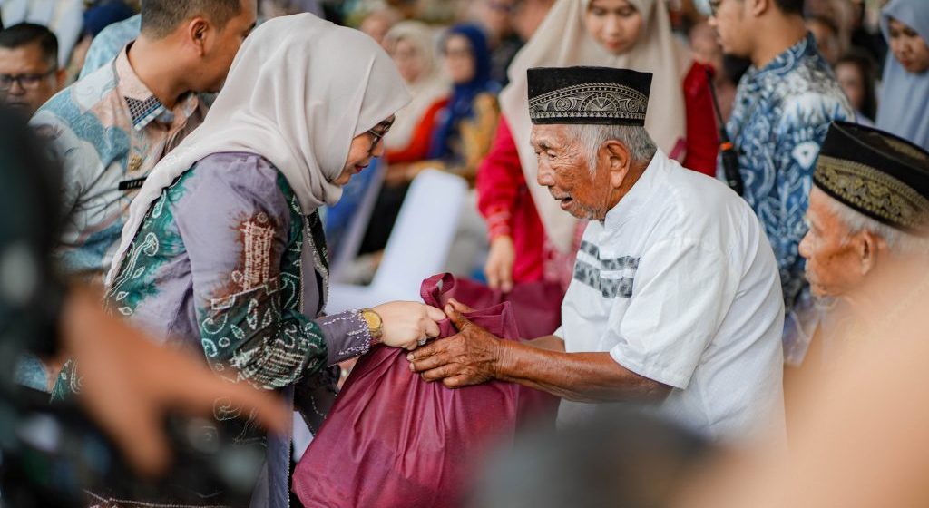 Wali Kota Lisa Angkat Perhatian untuk Penggali Kubur, 464 Orang Terima Insentif