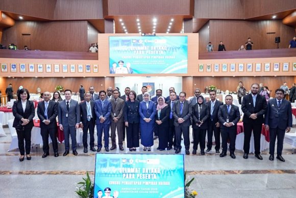 Dari KPPD untuk Banjarbaru, Wali Kota Lisa Perkuat Strategi Kepemimpinan Hadapi Tantangan Global