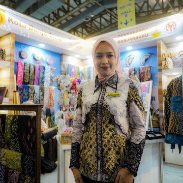 Dorong Perajin Naik Kelas, Dekranasda Banjarbaru Boyong Produk Unggulan ke Event INACRAFT 2026