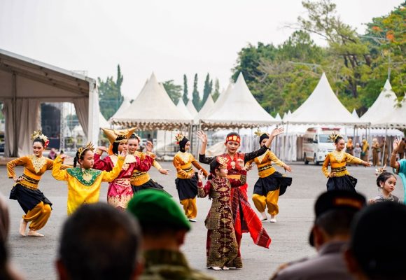 Semarak Parade Senja, Pemko Banjarbaru Sajikan Seni Teater, Tari, hingga Atraksi Baris-Berbaris
