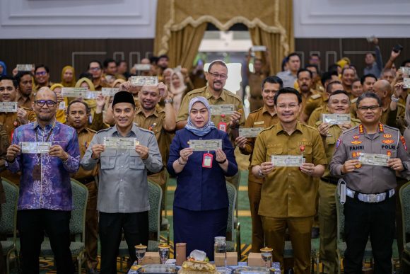 Apresiasi Warga Taat Pajak, Pemkot Banjarbaru dan Pemprov Kalsel Luncurkan Gebyar Panutan PKB 2026